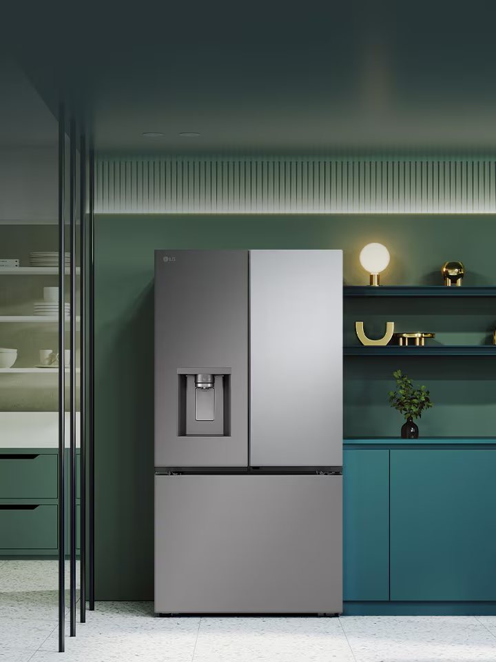 Nevera LG French Door instalada en una cocina moderna en Cartagena